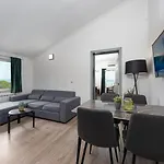 Apartament Tomic *