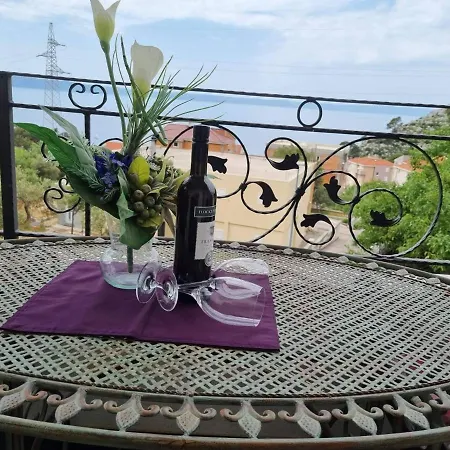 Tomic Apartament *