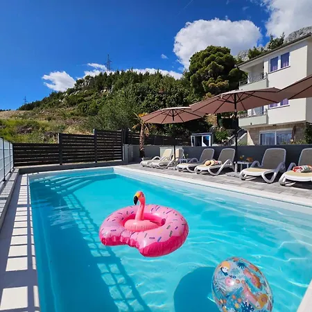 Apartament Tomic *