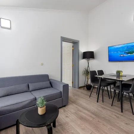Tomic Apartment Makarska
