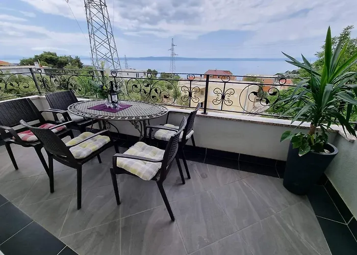 Apartment Tomic Makarska