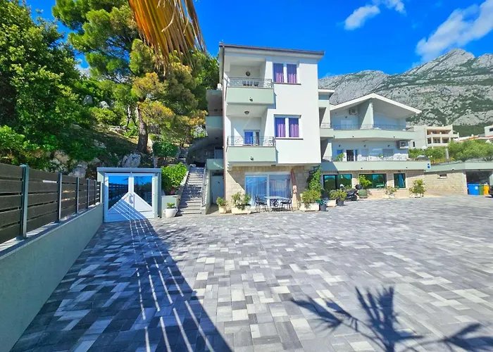 Apartment Tomic Makarska